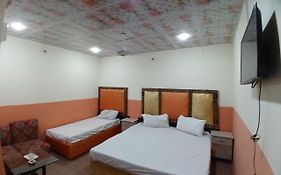 New Pak Royal Hotel