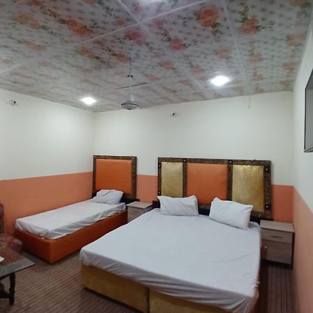 New Pak Royal Hotel Lahore Exterior photo